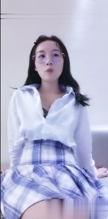 柒夜寻花×梦儿 浴室湿身诱惑 骚货主播被巨根狂操到床战高潮